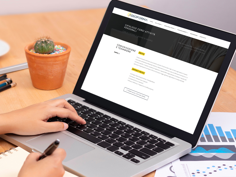 Restyling grafico sito web corsi, visuale portatile